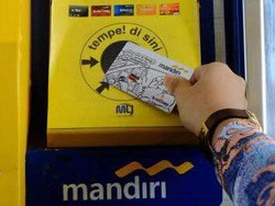 Kartu e-Money Dibagikan Gratis, Siapa yang Bayarin?