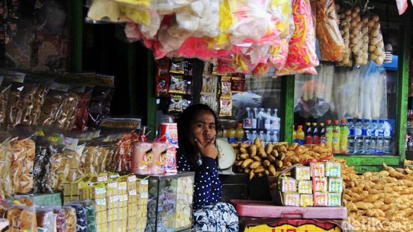 Penjualan Oleh-oleh di Jalur Nagreg Sepi Pembeli