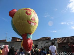 Ngapungkeun Balon, Tradisi Unik Warga Garut Saat Idul Fitri Ngapungkeun Balon, Tradisi Unik Warga Garut Saat Idul Fitri