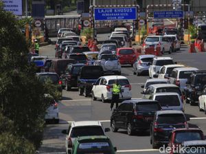 Liburan Hari Pertama, Exit Tol Cileunyi Dipadati Pemudik Lokal Liburan Hari Pertama, Exit Tol Cileunyi Dipadati Pemudik Lokal