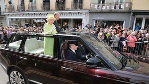 Koleksi Mobil Ratu Elizabeth Nih..