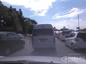 Hari Pertama Idul Fitri, Tol Cimanggis ke Cibubur Macet 8 Km