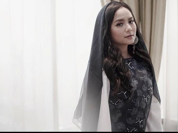 Yuk! Intip Gaya Lebaran Selebriti (1)