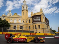 Nato Dapat Poin di Feature Race Baku, Sean Finis ke-14