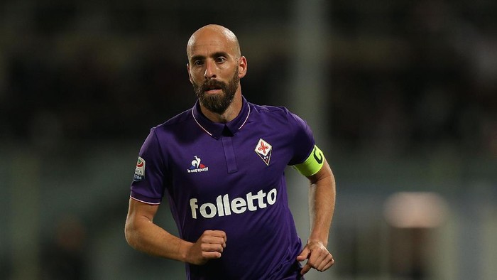 FLORENCE, ITALY - APRIL 22: Borja Valero of ACF Fiorentina in action during the Serie A match between ACF Fiorentina v FC Internazionale at Stadio Artemio Franchi on April 22, 2017 in Florence, Italy.  (Photo by Gabriele Maltinti/Getty Images)