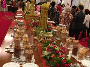 Mau Tahu Kudapan Lebaran Apa Saja di Open House Istana?