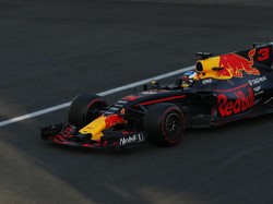 Ricciardo Menangi Balapan di Baku