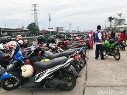 Libur Lebaran, Parkiran RPTRA Kalijodo Ramai dan Bebas Preman