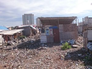 Warga Kampung Akuarium Tagih Legalitas Tanah ke Anies-Sandi