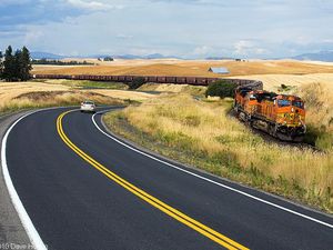 Aspal Ini Bisa Perbaiki Dirinya Sendiri dan Bakal Bisa Sambil Isi Baterai