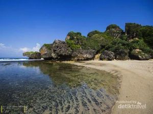 Mudik ke Yogya? Nikmati Keindahan 10 Pantai Ini