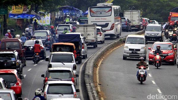 Jalur Nagreg Merayap di Hari Kedua Lebaran