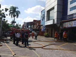 Korsleting, Sebuah Bank di Pasar Puri Indah Kembangan Terbakar