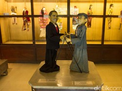 Ini Kisah Menarik di Balik Wayang Golek Obama
