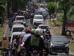 Macet, Soreang-Ciwidey Ditempuh 3 Jam