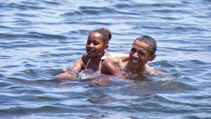 Potret Liburan Sehat Ala Keluarga Obama