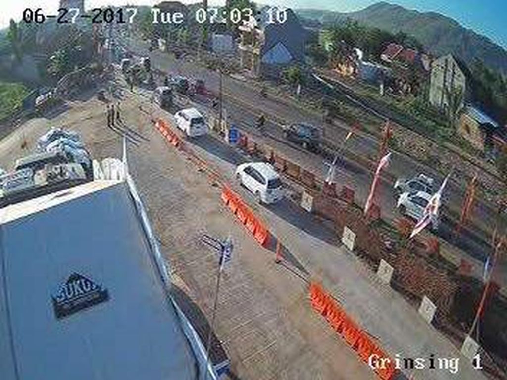 Begini Penampakan Tol Batang-Gringsing H+2 Idul Fitri Begini Penampakan Tol Batang-Gringsing H+2 Idul Fitri