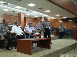 Menhub Cek Arus Balik Via Video Conference di Korlantas