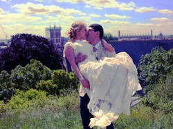 Wah! Pasangan Pengantin Ini Suguhkan Makanan Kedaluwarsa pada Pesta Pernikahannya!