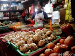 Ibu-ibu Ada Kabar Nggak Asyik soal Pangan, Deretan Harga Ini Sulit Turun!