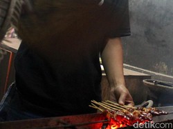 Incaran Buka Puasa, Sate Domba Garut dengan Selingan Lemak