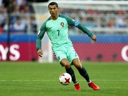 Misi La Roja Hentikan Ronaldo