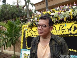 Ibunda Mira Lesmana Meninggal Dunia Akibat Serangan Jantung