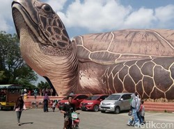 Wahana Kura-kura Masih Jadi Daya Pikat Pantai Kartini Jepara