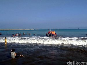Selama Tiga Hari, 32 Wisatawan Tenggelam di Palabuhanratu Selama Tiga Hari, 32 Wisatawan Tenggelam di Palabuhanratu