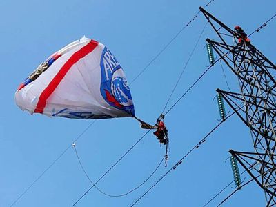 Tersangkut Balon Udara, Jaringan Listrik di Wonosobo Padam