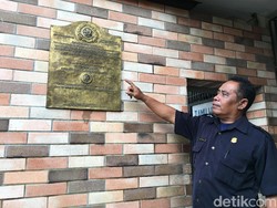 Sekelumit Kisah Prasasti dan Foto Obama di SD Asisi