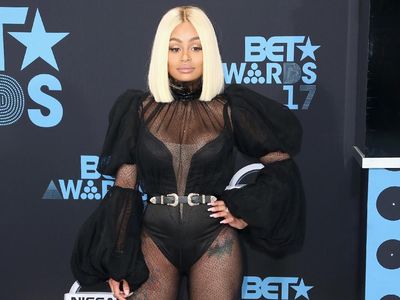 Foto: Gaya Menantang Si Seksi Blac Chyna Saat Bergaun Menerawang