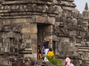 Obama Tonton Pertunjukan Wayang di Yogya Dibantu Penerjemah