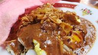 Mau Sarapan Murah Meriah? Ini 9 Pilihan Kupat Tahu yang Sedap Mengenyangkan!