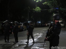 Penusuk 2 Anggota Brimob Nekat Serang Balik Saat Diringkus