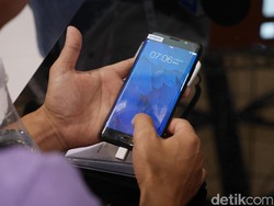 Ponsel Anyar Vivo Bakal Punya Tiga Kamera Belakang