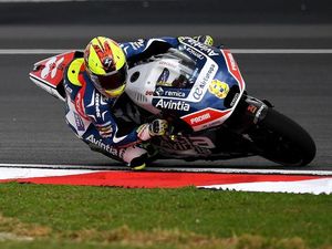 Eks Pebalap MotoGP Ini Dicari Polisi Gegara Pemalsuan Data Beli Mobil Eks Pebalap MotoGP Ini Dicari Polisi Gegara Pemalsuan Data Beli Mobil