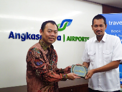 Traveloka Bagikan Kado untuk Profesi Tak Libur Saat Lebaran