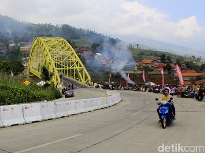 Kamojang Hill Bridge Jadi Favorit Pemudik untuk Berfoto