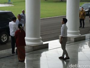 Momen Hangatnya Keluarga Jokowi Menyambut Obama Momen Hangatnya Keluarga Jokowi Menyambut Obama