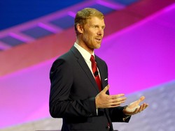 Alexi Lalas, Penampilan Nyentrik, dan Musik Rock