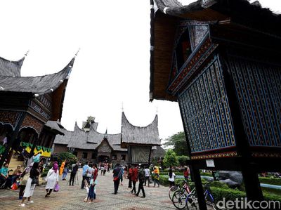 Libur Lebaran, 260 Ribu Orang Kunjungi TMII