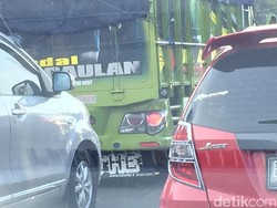 Kreatif, Truk Pakai Lampu Fortuner
