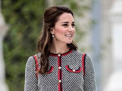 Foto: Kate Middleton Bergaya Retro dengan Mini Dress Gucci Rp 36 Juta
