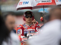 Lorenzo Masih Cari Stabilitas di Tikungan Cepat