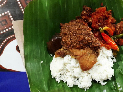 Ke Yogyakarta, Obama Tak Lewatkan Makan Gudeg