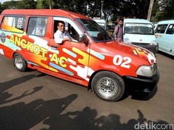 Menhub Minta Seluruh Angkot Harus Ber-Ac di 2018