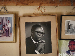 Malik, Kakak Tiri Obama yang Yakin Bakal Jadi Presiden