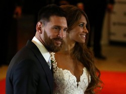 Dan inilah pasangan yang jadi pusat perhatian utama: Lionel Messi dan Antonella Roccuzzo (Foto: REUTERS/Marcos Brindicci)