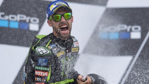 Jonas Folger absen di MotoGP 2018 karena tengah menjalani masa penyembuhan sakit yang dideritanya. (